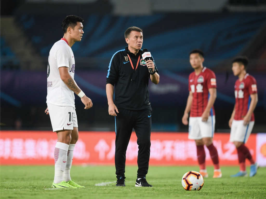 赢得更多荣 赢得更多荣